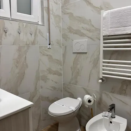 Rhome 279 4*