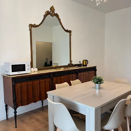 Rhome 279 Pensión 4*